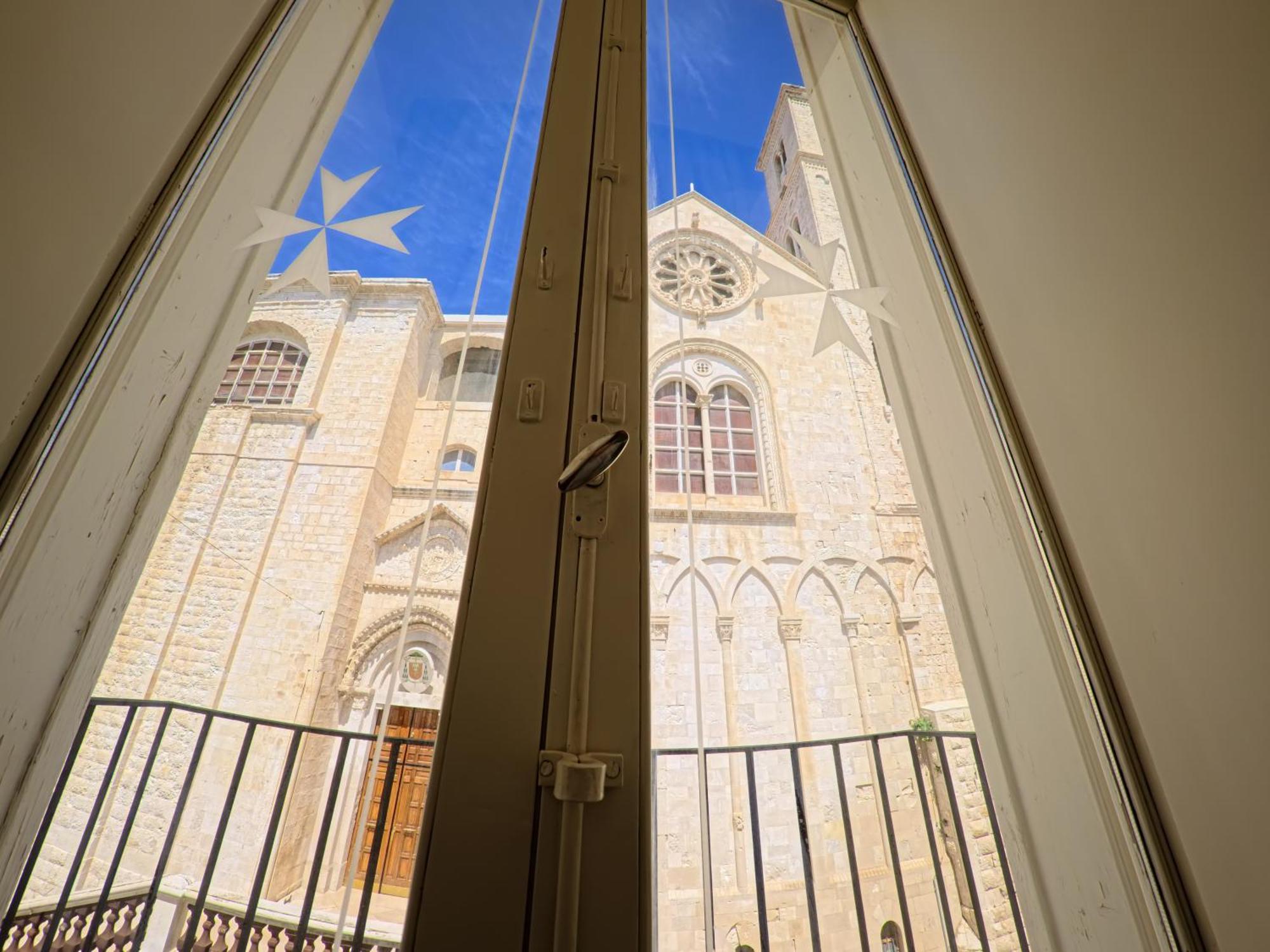 Palazzo Framarino Dei Malatesta - Noble Floor - XIV Century Giovinazzo Exterior foto